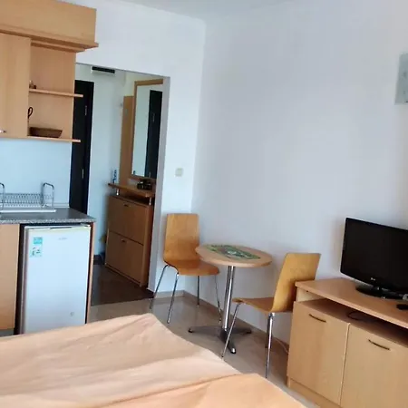 Apartment Студио В Стария Град До Плажа Срещу Санаториума